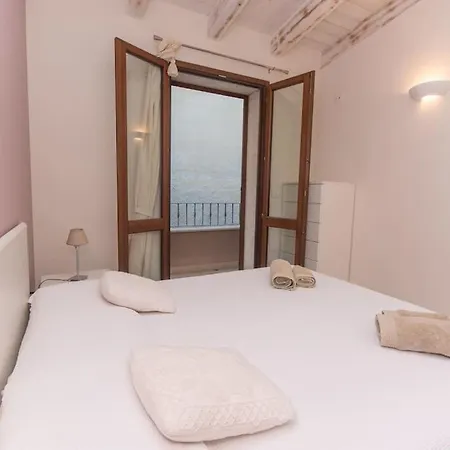 Brigata House - Luxury 2 Beds, Wifi, Balcony,sea View - Key To Castelsardo