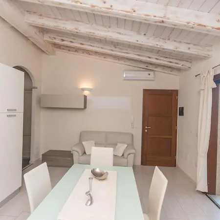 Apartment Brigata House - Luxury 2 Beds, Wifi, Balcony,sea View - Key To