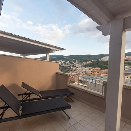 Daire Brigata House - Luxury 2 Beds, Wifi, Balcony,sea View - Key To *