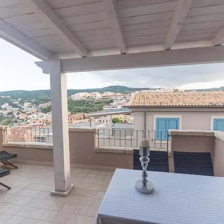Brigata House - Luxury 2 Beds, Wifi, Balcony,sea View - Key To Apartmán