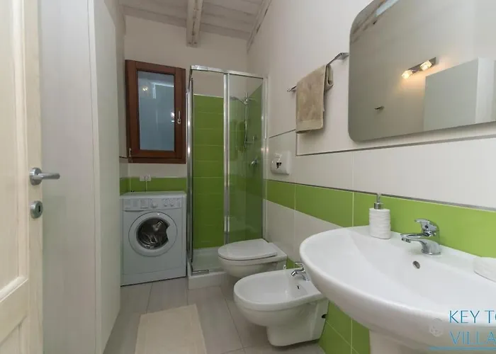 Daire Brigata House - Luxury 2 Beds, Wifi, Balcony,sea View - Key To