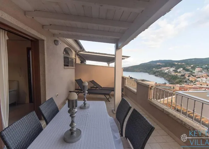 Daire Brigata House - Luxury 2 Beds, Wifi, Balcony,sea View - Key To *