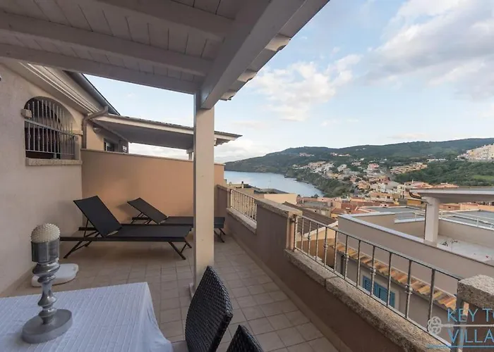 Brigata House - Luxury 2 Beds, Wifi, Balcony,sea View - Key To Daire Castelsardo