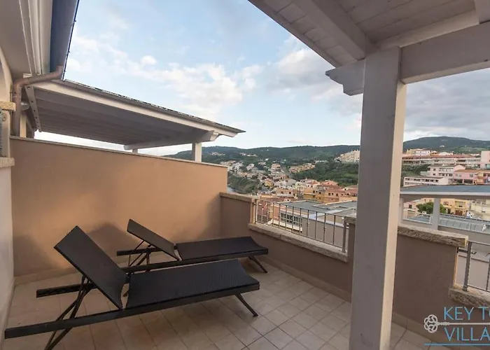 Daire Brigata House - Luxury 2 Beds, Wifi, Balcony,sea View - Key To *